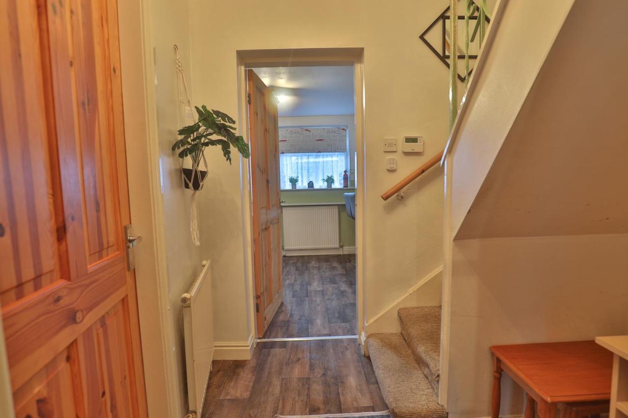 Devon St - Cozy Home, Free Easy Parking! Kingston upon Hull Exterior foto