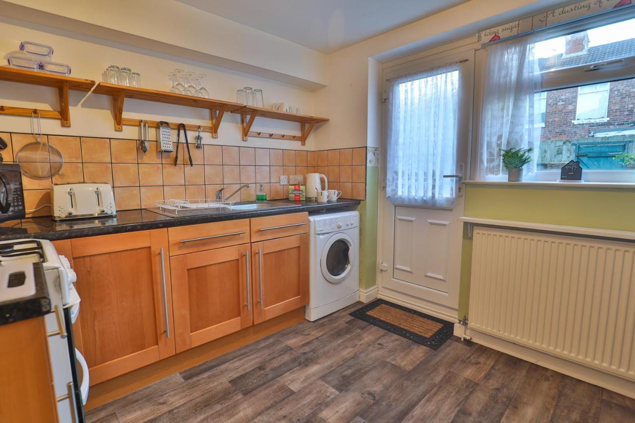 Devon St - Cozy Home, Free Easy Parking! Kingston upon Hull Exterior foto